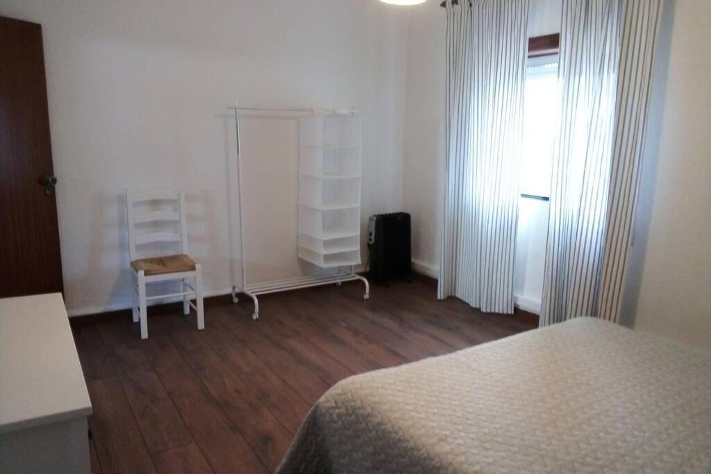 De Ca - Suite Com Acesso Independente E Kitchenette Lousa  Bagian luar foto